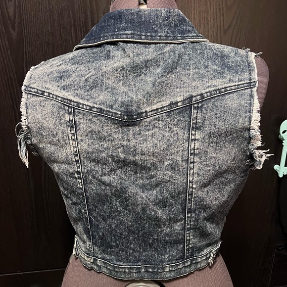 💀 Denim Vest - Picture 2 of 2
